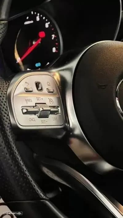 Sell Mercedes-Benz GLC 300 2021 - 51950 EUR, 65000 km - AUTO.MOTO.pt