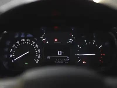 Sell Citroën C3 2022 - 13750 EUR, 42000 km - AUTO.MOTO.pt