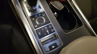 Vendo Land Rover Range Rover Sport 2014 - 27500 EUR, 80220 km - AUTO.MOTO.pt