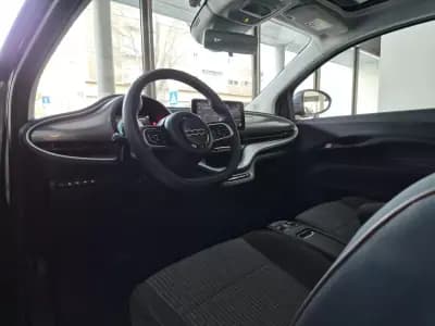 Vendo Fiat 500e 2021 - 15995 EUR, 32834 km - AUTO.MOTO.pt