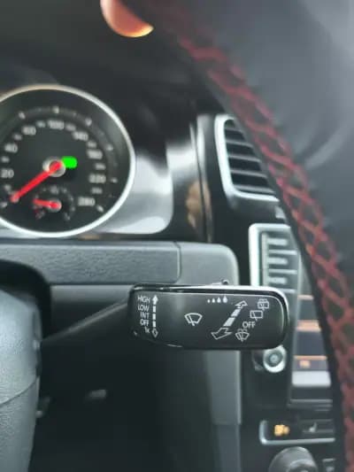 Vendo Volkswagen Golf 2012 - 18480 EUR, 207000 km - AUTO.MOTO.pt