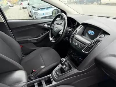 Vendo Ford Focus 2018 - 13850 EUR, 68388 km - AUTO.MOTO.pt