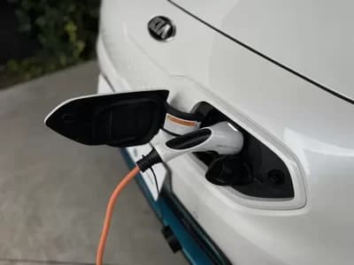 Sell Kia e-Niro 2021 - 33500 EUR, 69000 km - AUTO.MOTO.pt