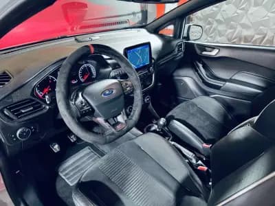 Sell Ford Fiesta 2019 - 21990 EUR, 151232 km - AUTO.MOTO.pt