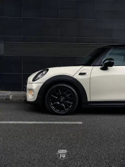 Sell MINI 2019 - 17990 EUR, 53900 km - AUTO.MOTO.pt