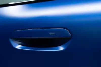 Vendo BMW iX2 2024 - 44950 EUR, 20000 km - AUTO.MOTO.pt