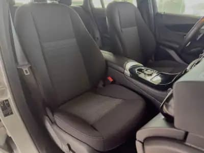 Vendo Mercedes-Benz GLC 250 2017 - 33990 EUR, 126652 km - AUTO.MOTO.pt