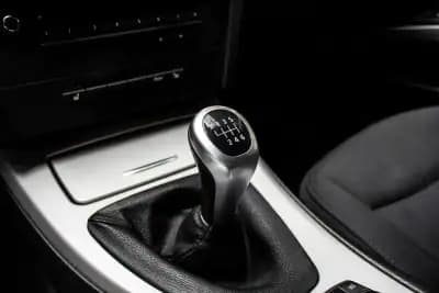 Sell BMW 318 2009 - 8990 EUR, 251602 km - AUTO.MOTO.pt