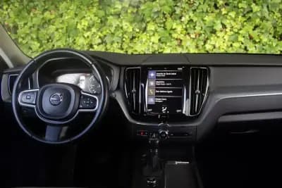 Sell Volvo XC 60 2017 - 27900 EUR, 152000 km - AUTO.MOTO.pt