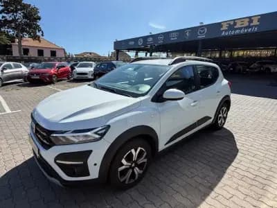 Vendo Dacia Sandero 2022 - 14500 EUR, 76000 km - AUTO.MOTO.pt