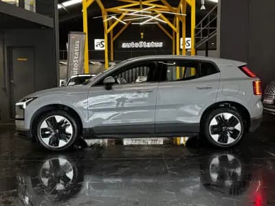 Sell Volvo EX30 2024 - 32990 EUR, 14200 km - AUTO.MOTO.pt