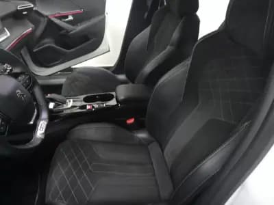 Sell Peugeot e-208 2021 - 18500 EUR, 46000 km - AUTO.MOTO.pt