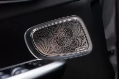 Vendo Mercedes-Benz C 200 2023 - 34900 EUR, 117000 km - AUTO.MOTO.pt