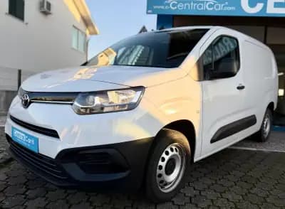 Sell Toyota Proace 2024 - 17450 EUR, 82000 km - AUTO.MOTO.pt