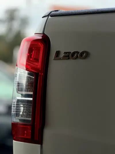 Vendo Mitsubishi L200 2022 - 30450 EUR, 82000 km - AUTO.MOTO.pt