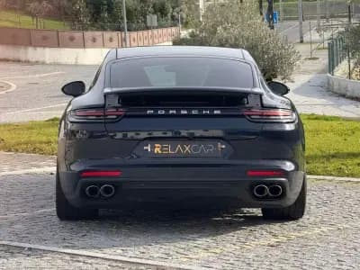 Vendo Porsche Panamera 2017 - 58990 EUR, 114000 km - AUTO.MOTO.pt