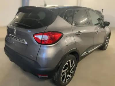 Vendo Renault Captur 2015 - 11995 EUR, 102500 km - AUTO.MOTO.pt