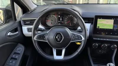 Vendo Renault Clio 2023 - 14499 EUR, 111021 km - AUTO.MOTO.pt