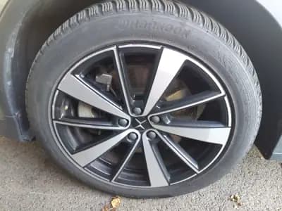 Vendo Polestar 2 2022 - 27490 EUR, 63297 km - AUTO.MOTO.pt