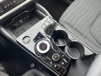 Sell Kia Sportage 2024 - 40500 EUR, 6700 km - AUTO.MOTO.pt