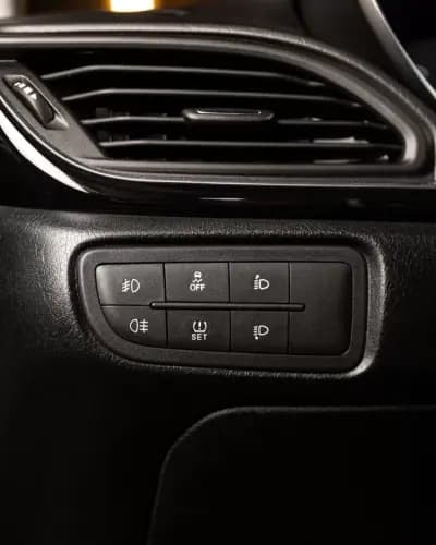 Sell Fiat Tipo Station Wagon Cross 2024 - 16950 EUR, 37000 km - AUTO.MOTO.pt