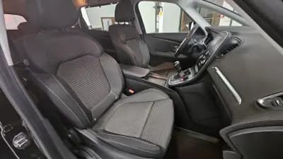 Sell Renault Grand Scénic 2020 - 15000 EUR, 172764 km - AUTO.MOTO.pt