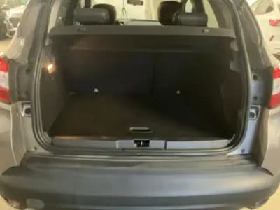 Vendo Renault Captur 2015 - 11995 EUR, 102500 km - AUTO.MOTO.pt