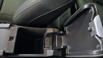 Vendo Volvo V60 Cross Country 2016 - 18180 EUR, 138731 km - AUTO.MOTO.pt