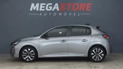 Vendo Peugeot 208 2024 - 16450 EUR, 29000 km - AUTO.MOTO.pt