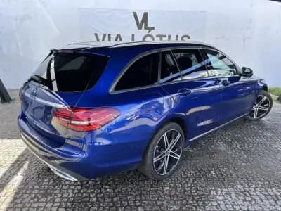 Vendo Mercedes-Benz C 300 2020 - 28499 EUR, 118000 km - AUTO.MOTO.pt