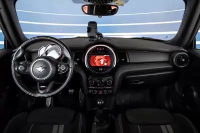 Vendo MINI 2019 - 24500 EUR, 52558 km - AUTO.MOTO.pt