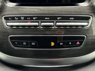 Sell Mercedes-Benz V 250 2021 - 44999 EUR, 230022 km - AUTO.MOTO.pt