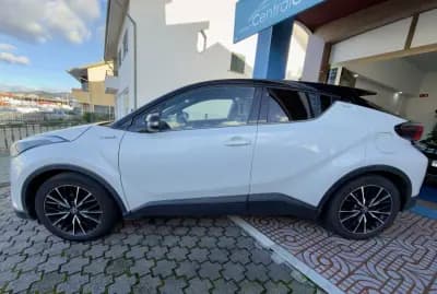 Vendo Toyota C-HR 2019 - 23950 EUR, 95000 km - AUTO.MOTO.pt
