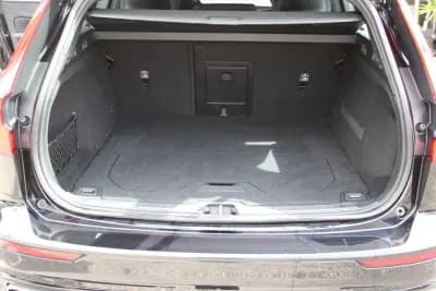 Vendo Volvo V60 2020 - 26400 EUR, 128429 km - AUTO.MOTO.pt