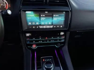 Sell Jaguar F-Pace 2016 - 30999 EUR, 144450 km - AUTO.MOTO.pt