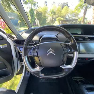 Vendo Citroën C4 Picasso 2016 - 13990 EUR, 168400 km - AUTO.MOTO.pt