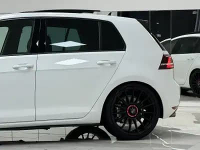 Vendo Volkswagen Golf 2013 - 19890 EUR, 186000 km - AUTO.MOTO.pt