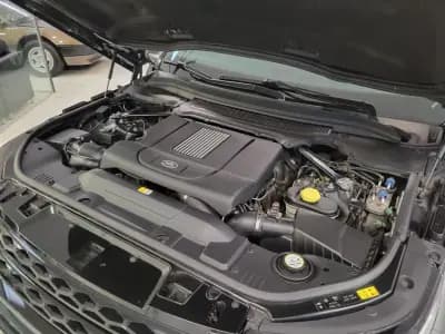 Vendo Land Rover Range Rover Sport 2015 - 39500 EUR, 274794 km - AUTO.MOTO.pt