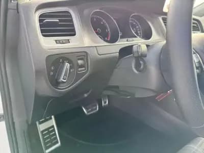 Vendo Volkswagen Golf 2016 - 16490 EUR, 148200 km - AUTO.MOTO.pt