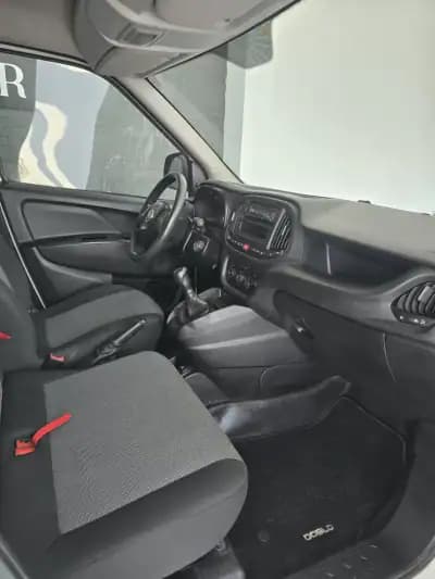 Vendo Fiat Doblo 2021 - 13500 EUR, 119327 km - AUTO.MOTO.pt