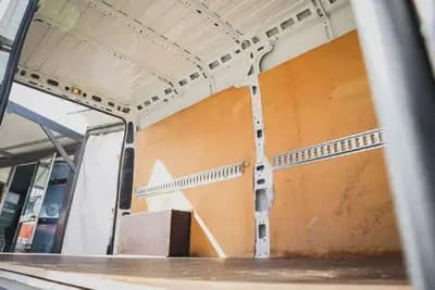 Sell Peugeot Boxer 335 L3H2 BLUEHDI 130 PREMIUM 2019 - 18700 EUR, 208000 km - AUTO.MOTO.pt