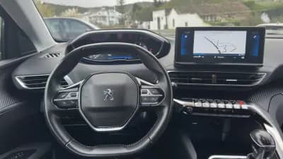 Vendo Peugeot 3008 2021 - 21800 EUR, 67000 km - AUTO.MOTO.pt