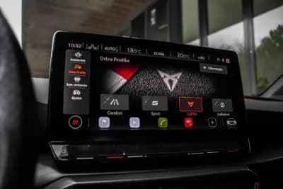 Sell Cupra Leon 2024 - 44990 EUR, 21773 km - AUTO.MOTO.pt